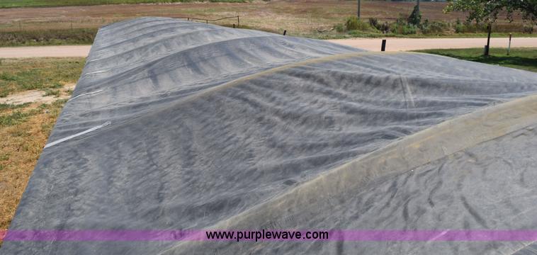 image for item L5768 1984 Timpte Super Hopper double hopper grain trailer