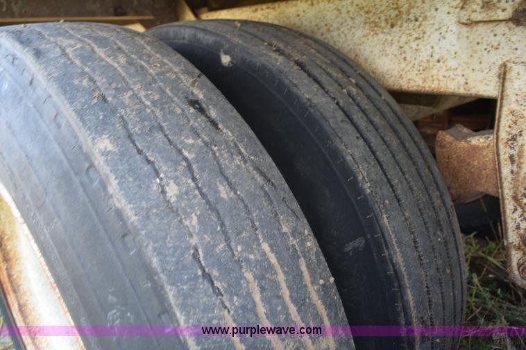 image for item L5768 1984 Timpte Super Hopper double hopper grain trailer