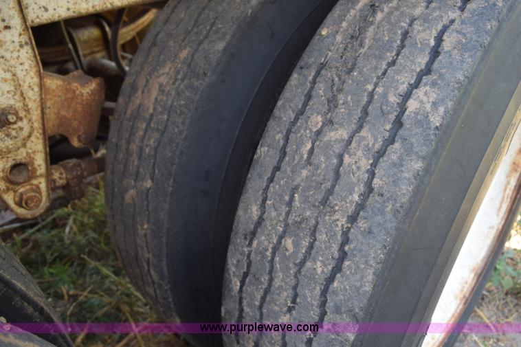 image for item L5768 1984 Timpte Super Hopper double hopper grain trailer