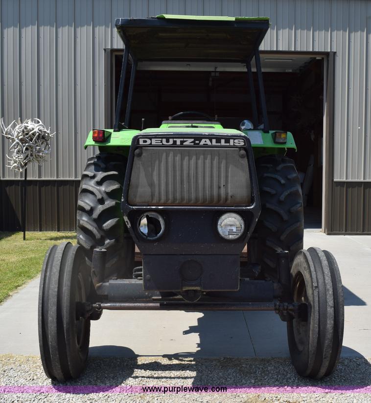 image for item L5775 Deutz Allis 6240 tractor