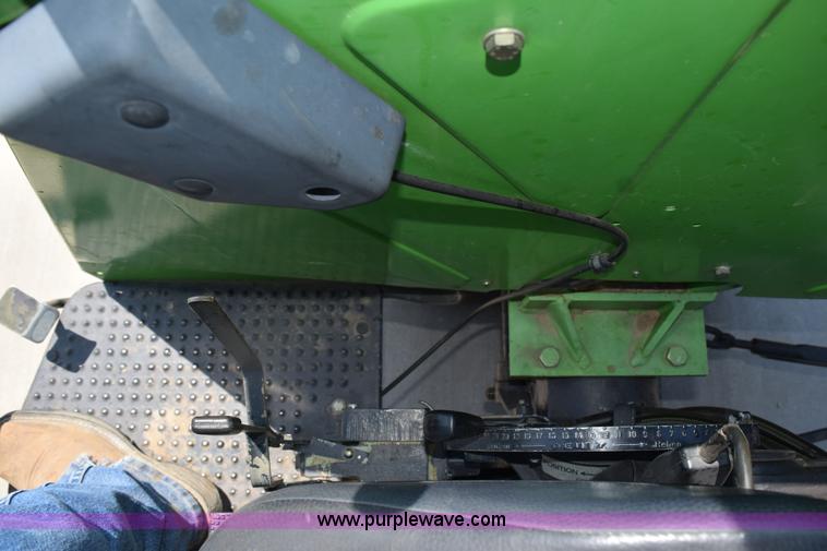 image for item L5775 Deutz Allis 6240 tractor