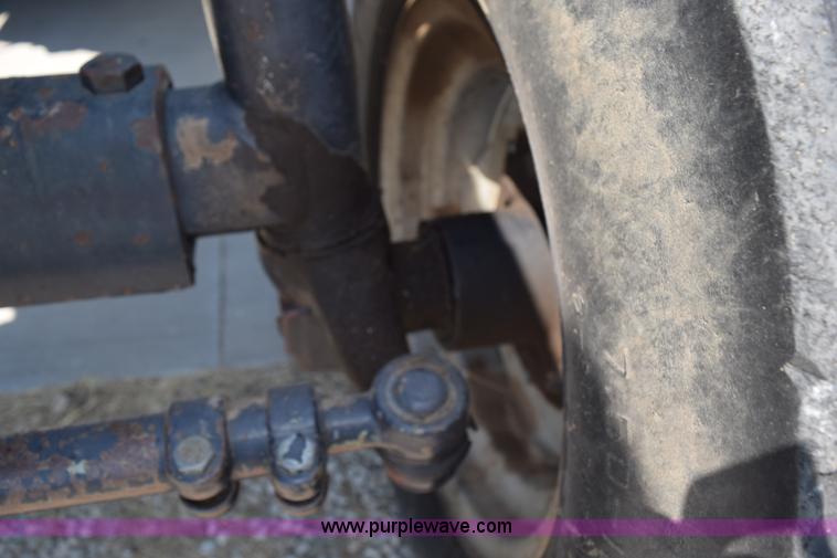 image for item L5775 Deutz Allis 6240 tractor