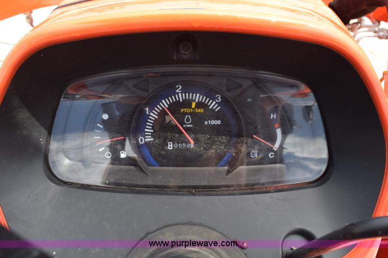 image for item L5786 2014 Kubota L3200D MFWD tractor