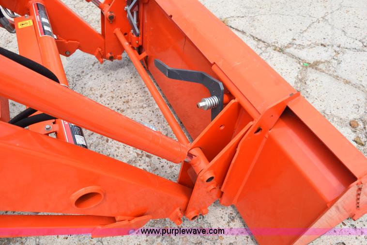 image for item L5786 2014 Kubota L3200D MFWD tractor