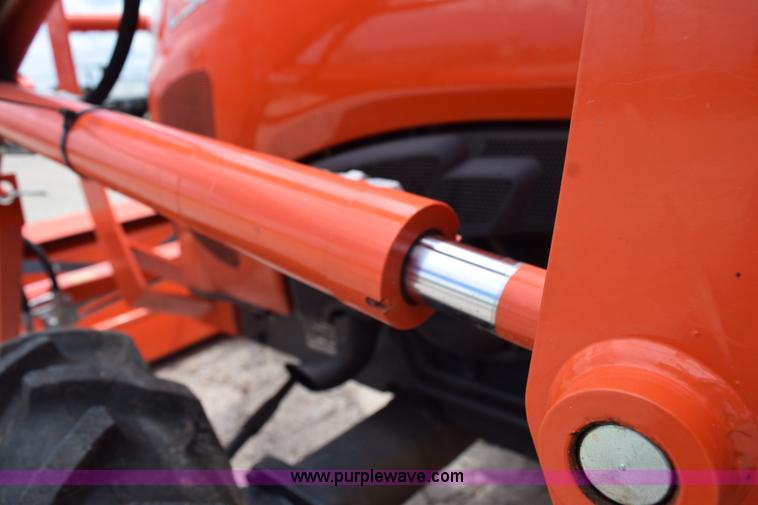 image for item L5786 2014 Kubota L3200D MFWD tractor