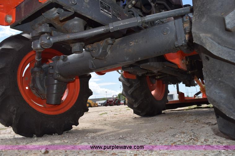 image for item L5786 2014 Kubota L3200D MFWD tractor