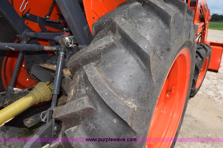 image for item L5786 2014 Kubota L3200D MFWD tractor