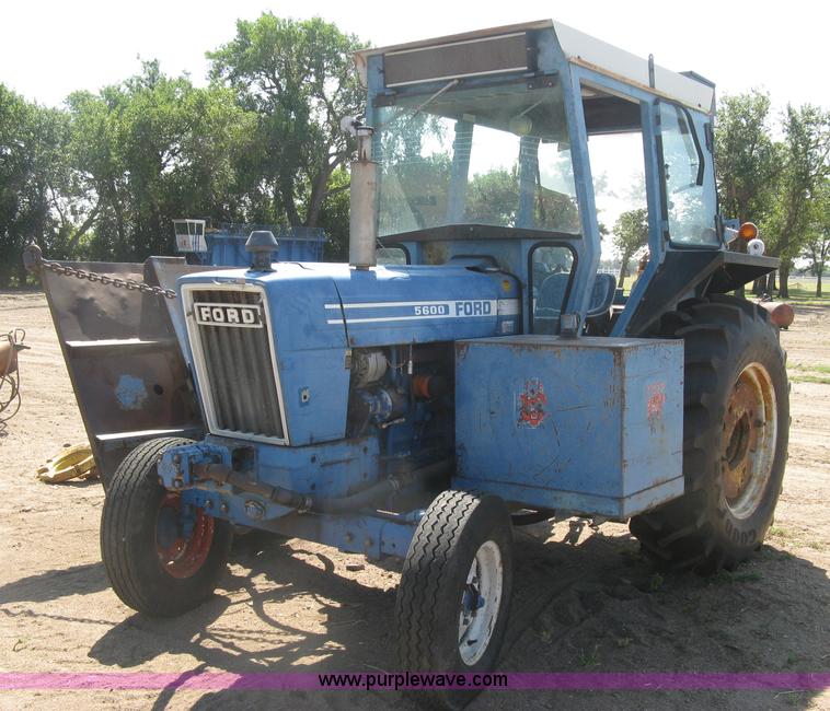image for item L6273 Ford 5600 tractor