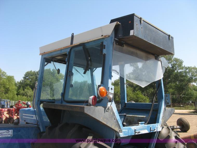 image for item L6273 Ford 5600 tractor