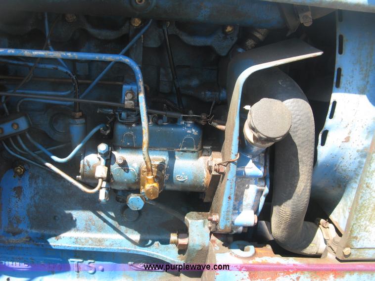 image for item L6273 Ford 5600 tractor