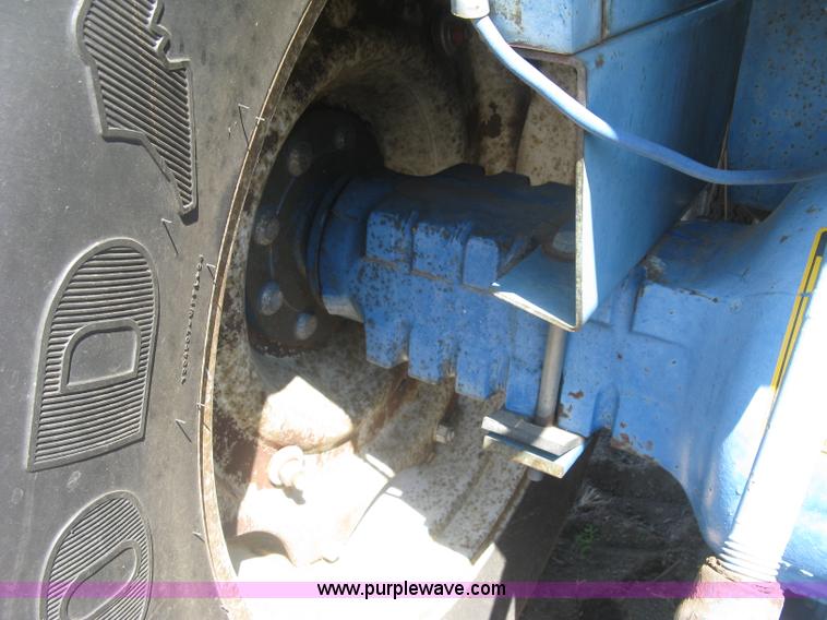 image for item L6273 Ford 5600 tractor