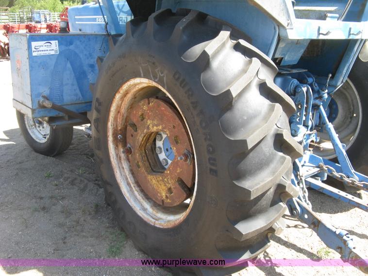 image for item L6273 Ford 5600 tractor