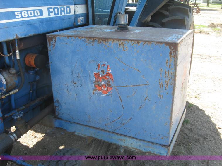 image for item L6273 Ford 5600 tractor