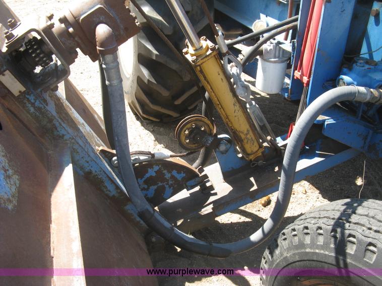 image for item L6273 Ford 5600 tractor