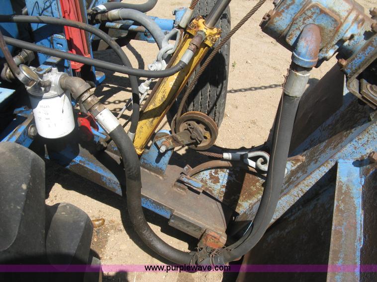 image for item L6273 Ford 5600 tractor