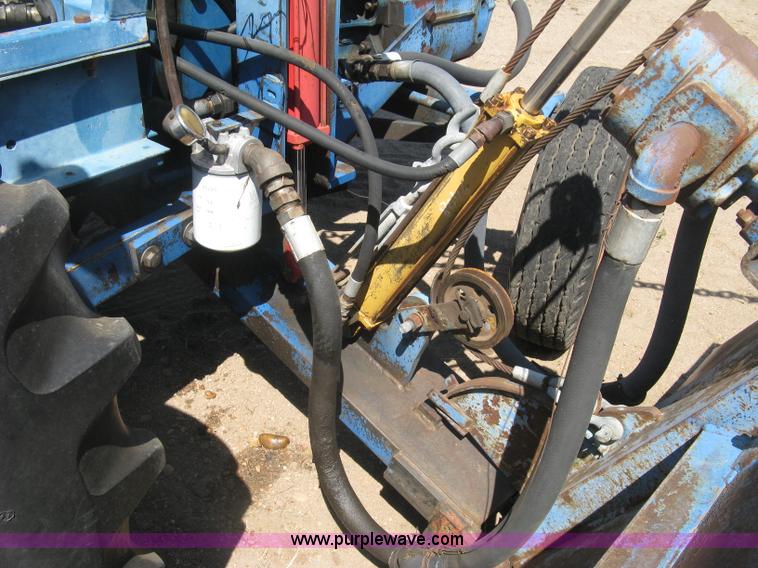 image for item L6273 Ford 5600 tractor
