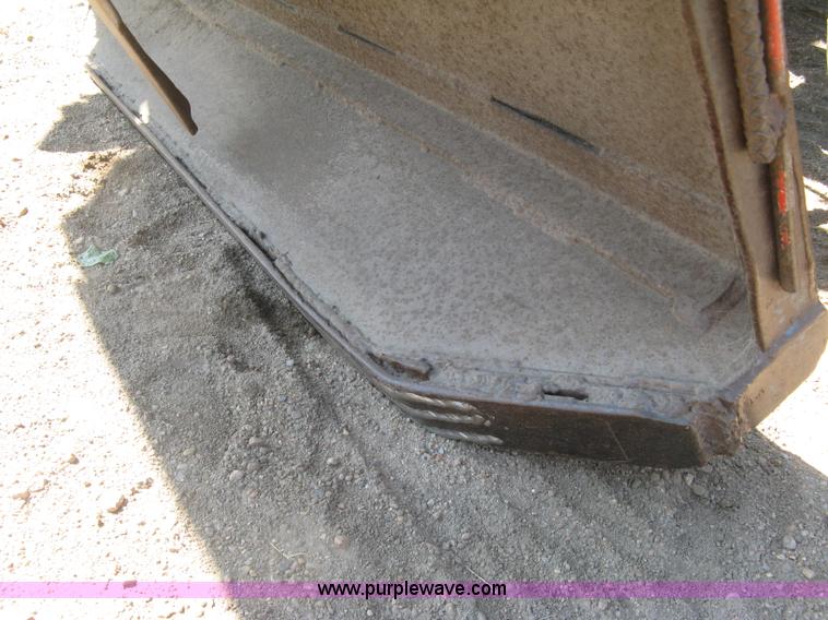 image for item L6273 Ford 5600 tractor