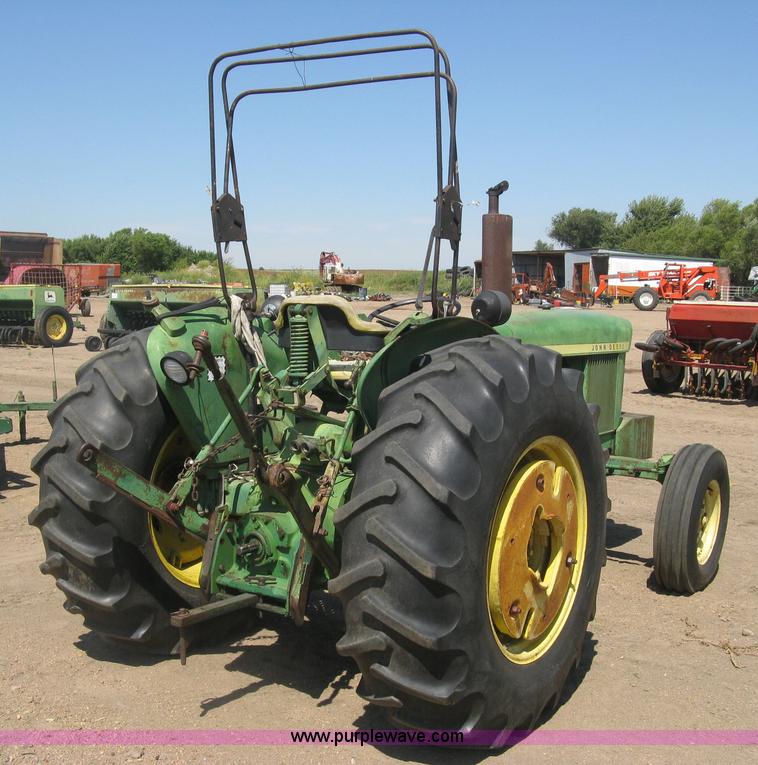 image for item L6274 John Deere 2020 tractor