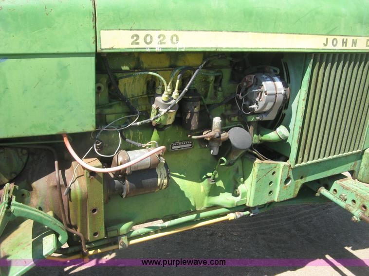 image for item L6274 John Deere 2020 tractor