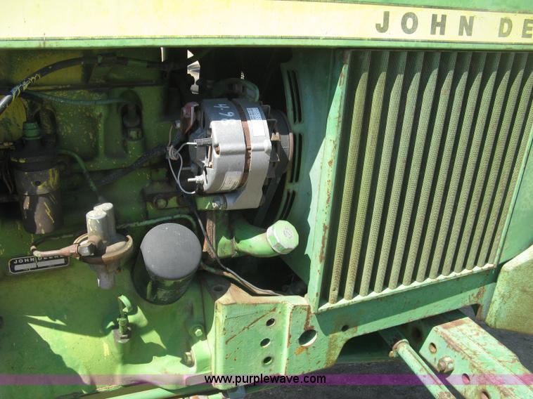 image for item L6274 John Deere 2020 tractor
