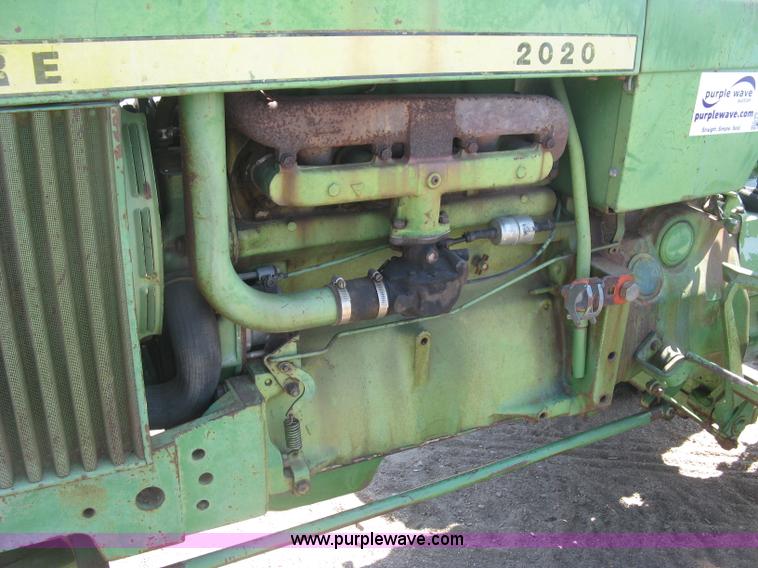 image for item L6274 John Deere 2020 tractor