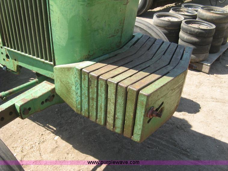 image for item L6274 John Deere 2020 tractor