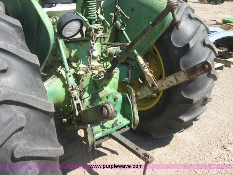 image for item L6274 John Deere 2020 tractor