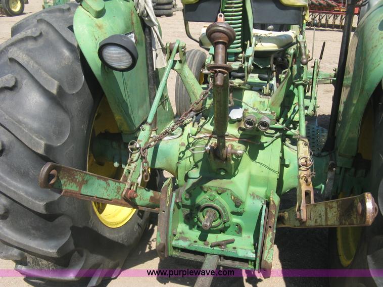 image for item L6274 John Deere 2020 tractor