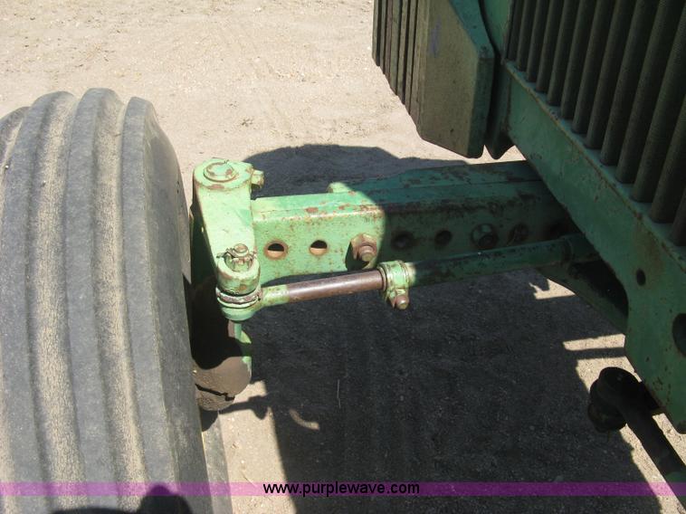 image for item L6274 John Deere 2020 tractor