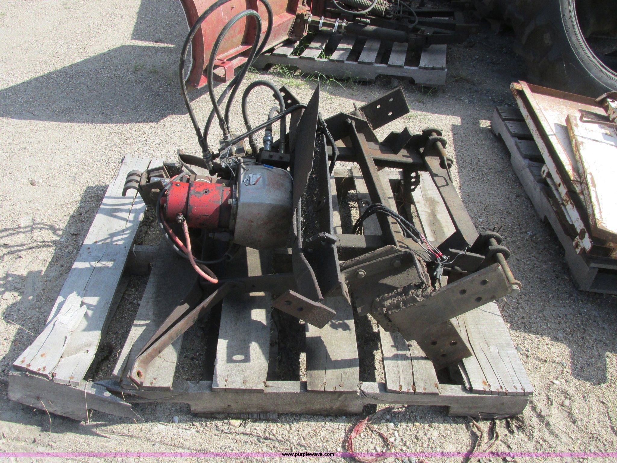 Western V snow plow in Barnesville, MN Item A8845 sold Purple Wave