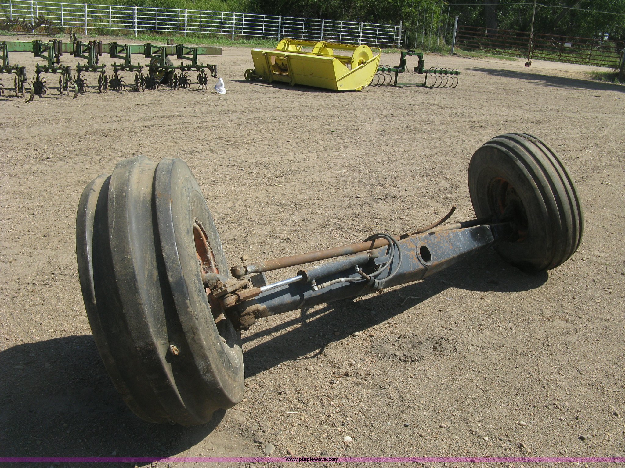 Gleaner combine rear axle, wheels, and front tire in Kinsley, KS | Item ...