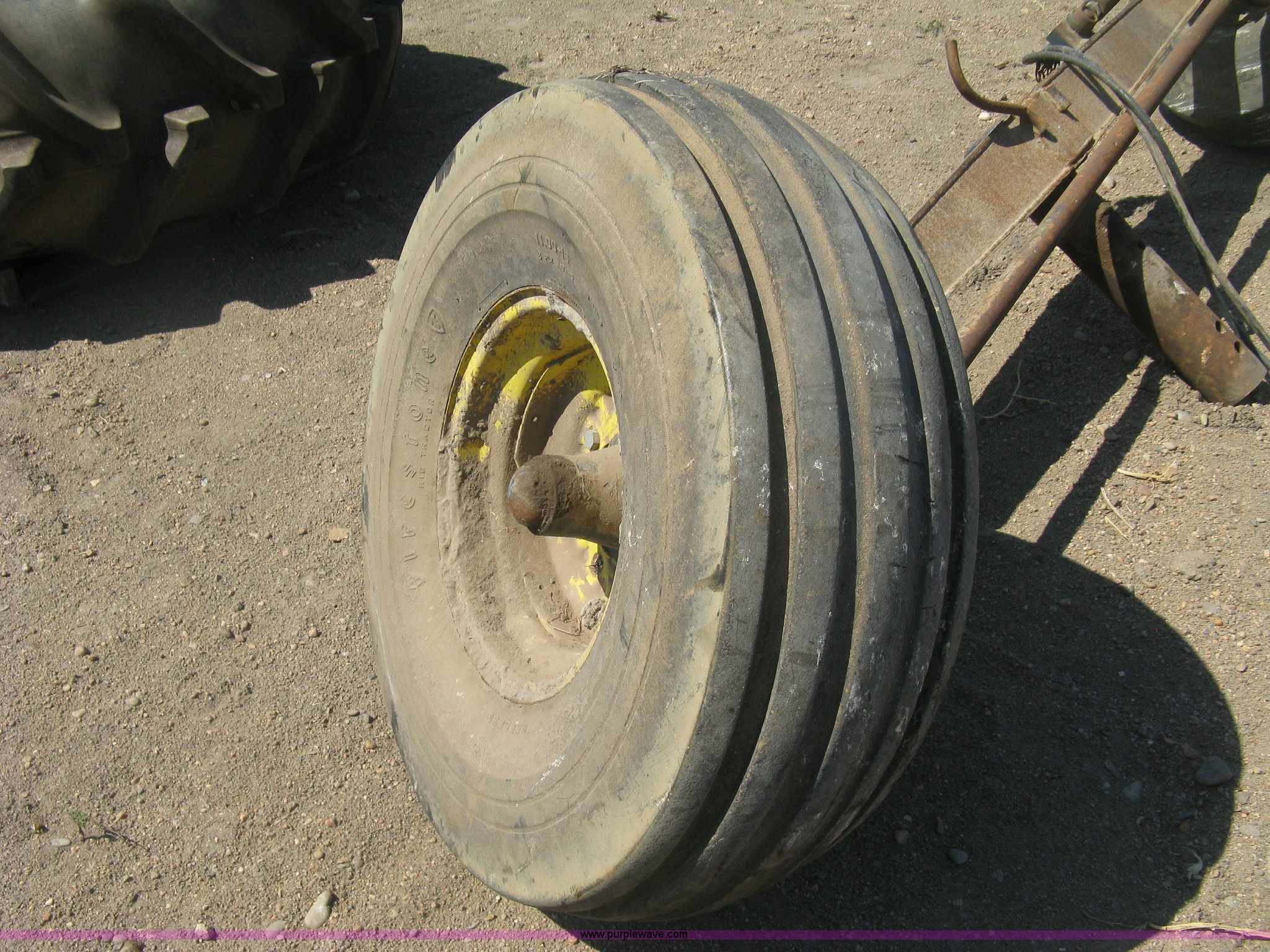 Gleaner combine rear axle, wheels, and front tire in Kinsley, KS | Item ...
