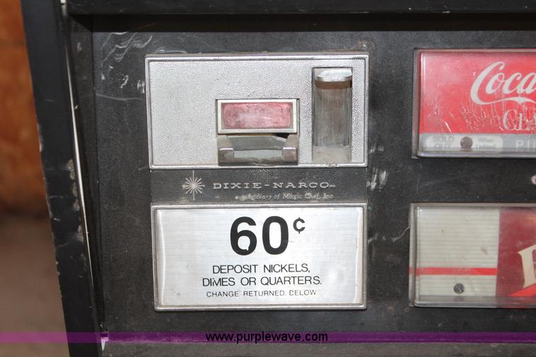 image for item AK9549 Coke vending machine