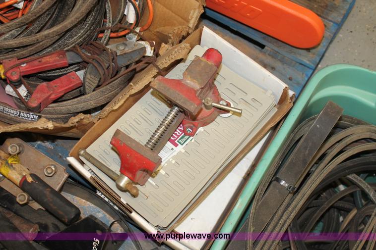 image for item AK9551 Assorted lawn mower and lawn care parts