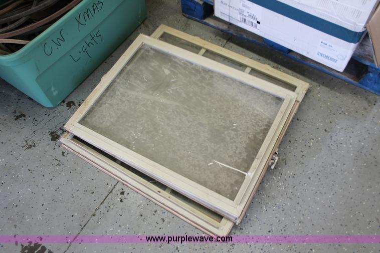 image for item AK9551 Assorted lawn mower and lawn care parts