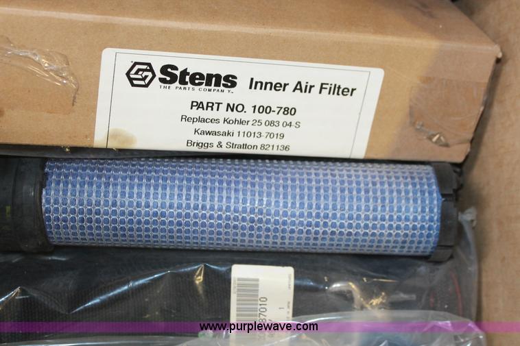 image for item AK9551 Assorted lawn mower and lawn care parts