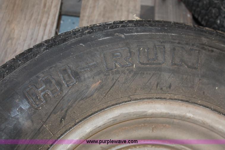 image for item AK9552 Assorted tires and wheels