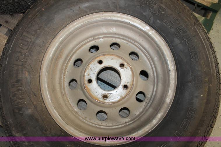 image for item AK9552 Assorted tires and wheels