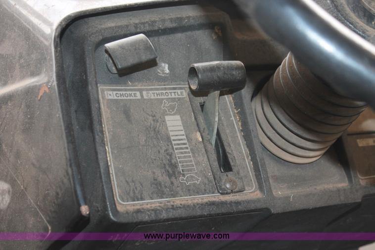 image for item AK9556 (6) assorted lawn tractors and lawn care accessories