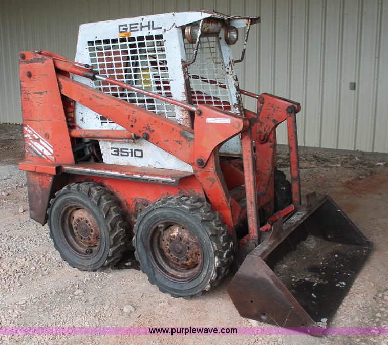 image for item AK9559 Gehl SL3510 skid steer