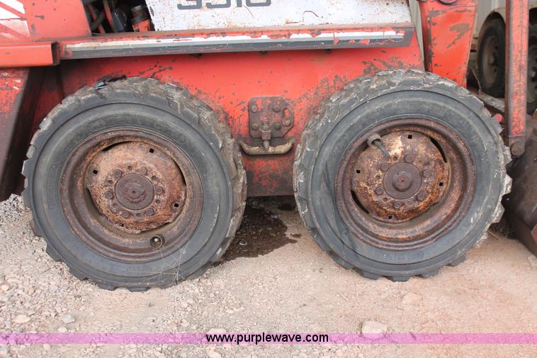 image for item AK9559 Gehl SL3510 skid steer