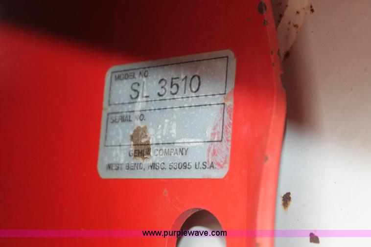 image for item AK9559 Gehl SL3510 skid steer