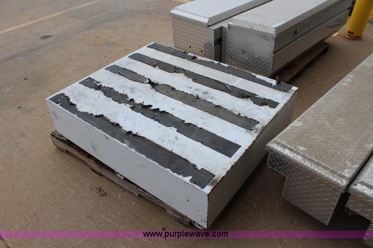 image for item BB9370 WeatherGuard toolbox