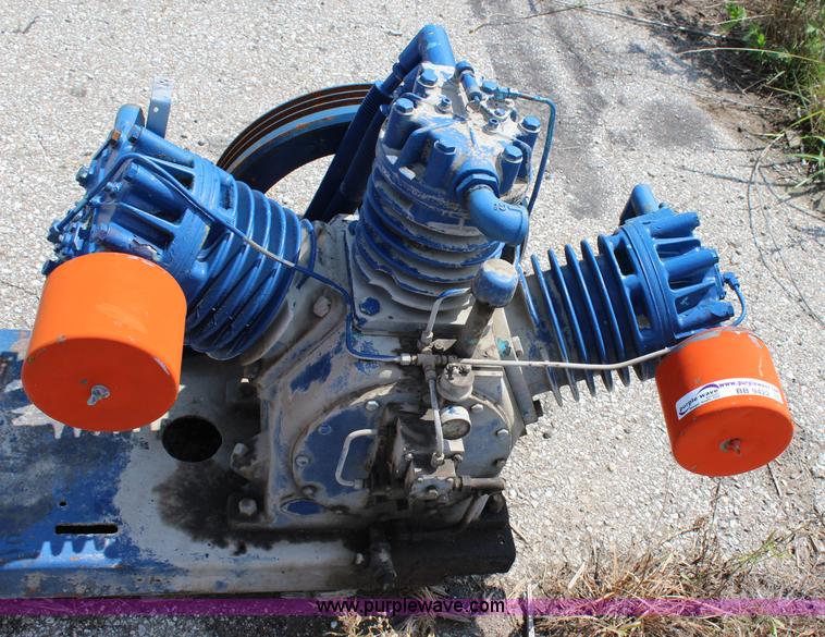 image for item BB9422 Quincy three cylinder cast iron air compressor