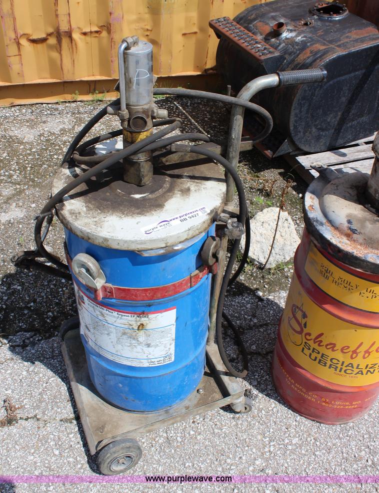 image for item BB9427 Assorted cans and tanks