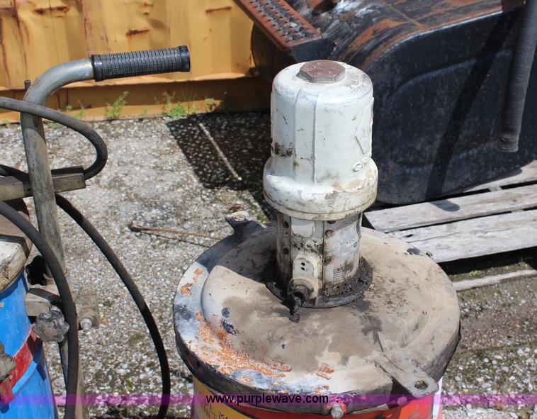 image for item BB9427 Assorted cans and tanks