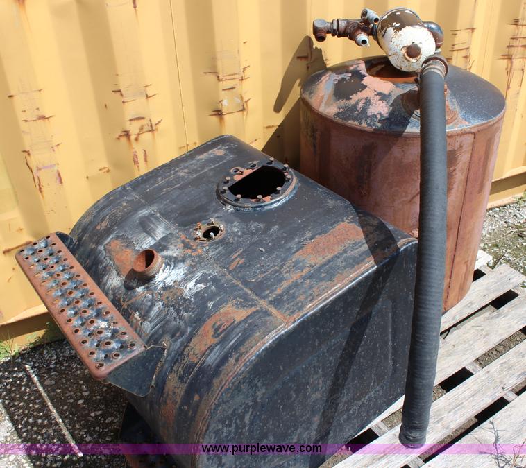 image for item BB9427 Assorted cans and tanks