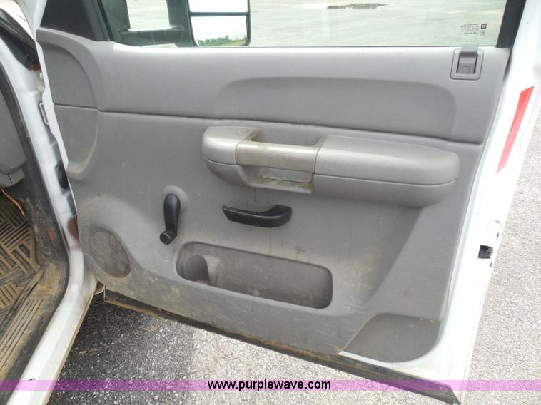 image for item BH9493 2008 Chevrolet Silverado 1500 Ext. Cab pickup truck