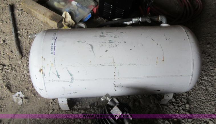 image for item BK9726 Air compressor