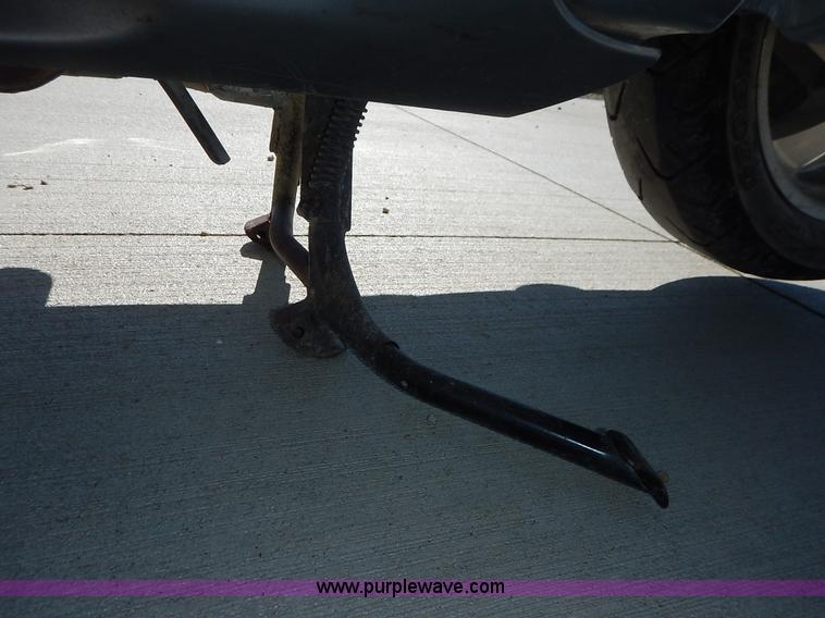 image for item BM9412 2001 Honda Gold Wing motorcycle